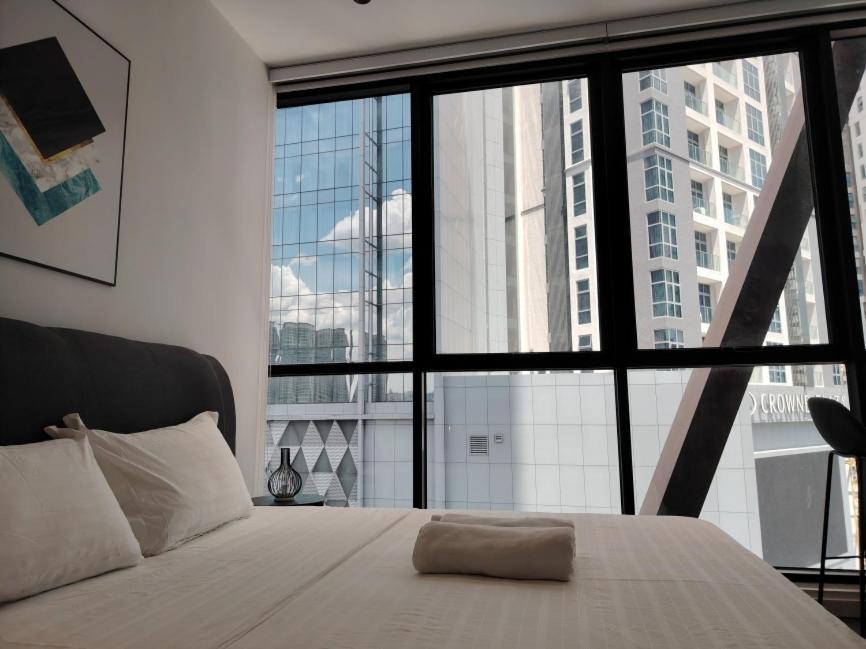 Scarletz Suites Klcc By Deko Kuala Lumpur Pokoj fotografie